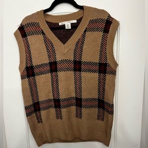 Max studio sweater vest! Lightly worn.